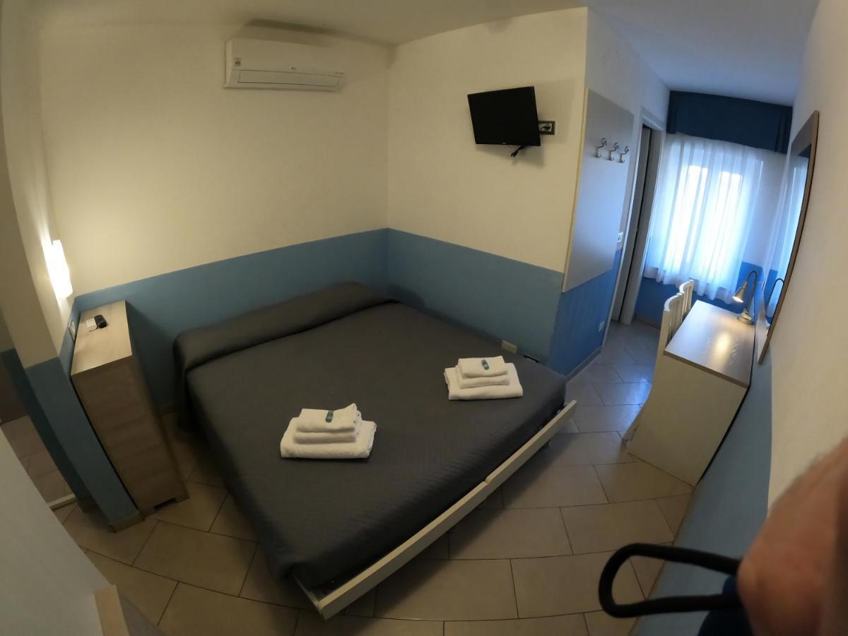Albergo La Caravella Staranzano Exterior foto