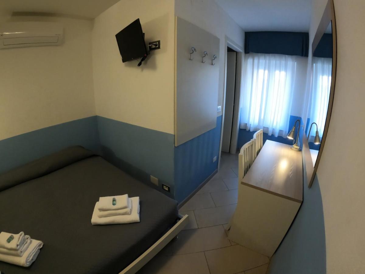 Albergo La Caravella Staranzano Exterior foto