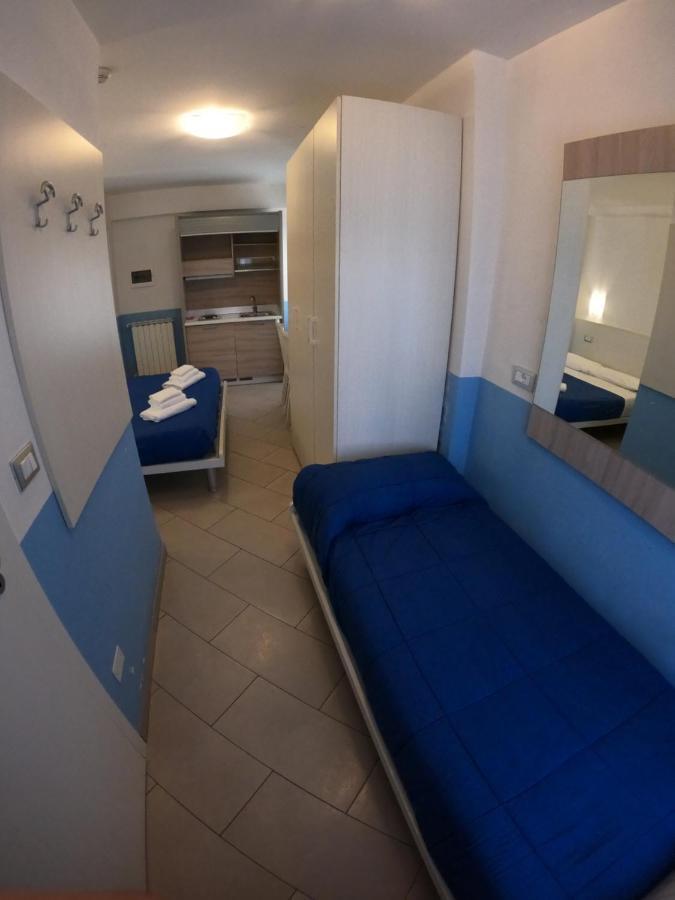 Albergo La Caravella Staranzano Exterior foto
