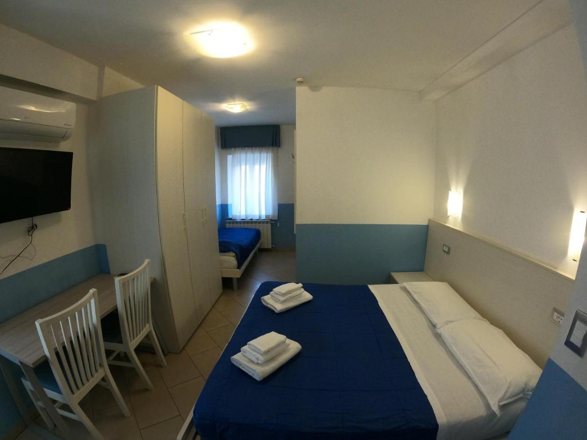 Albergo La Caravella Staranzano Exterior foto