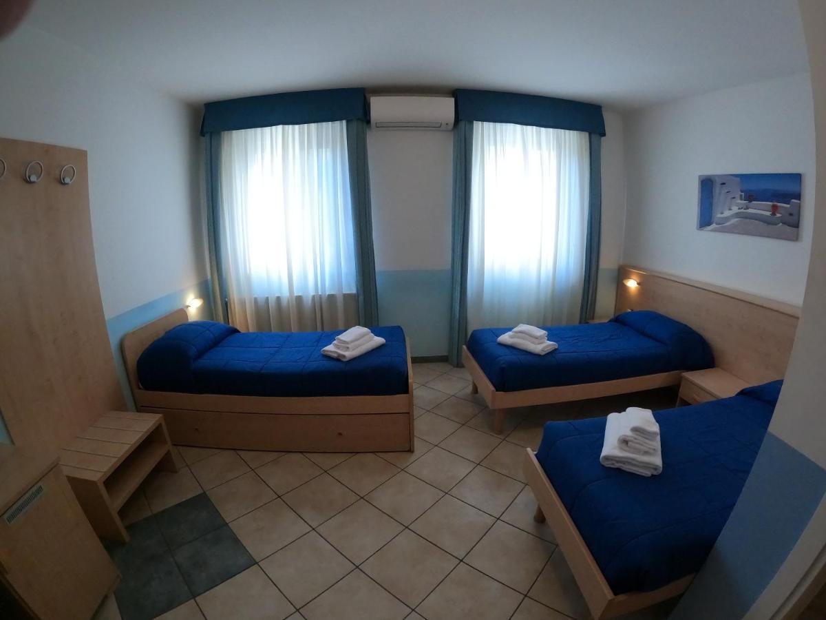 Albergo La Caravella Staranzano Exterior foto